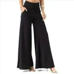 FINAL CLEAROUT PRICE! Luxuriously Soft, Flowy, Solid Black Palazzo Pants, Size S